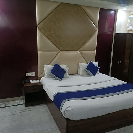 Hotel Ringer New Delhi Buitenkant foto