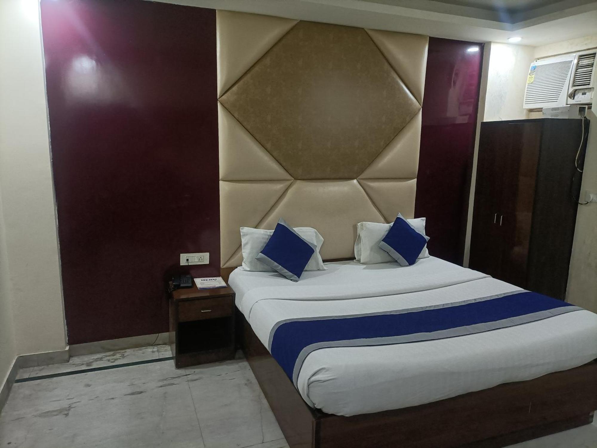 Hotel Ringer New Delhi Buitenkant foto